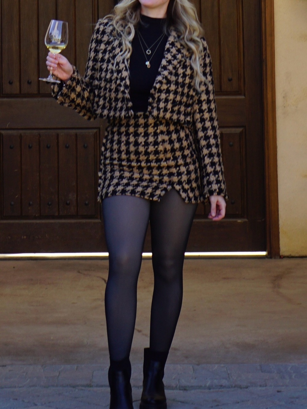 Zara Black and Tan Houndstooth Coat and matching mini skirt - Picture 2 of 9